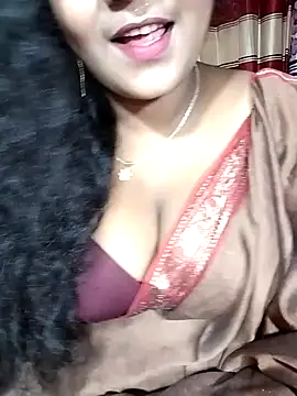 YERY HOT online show from 10-27-25, 04:44