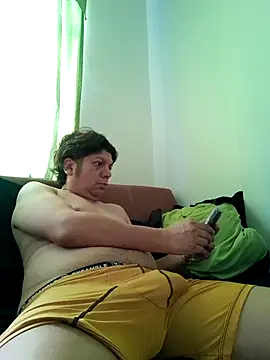 Snapshot of escorpio50jt chatting on 07-05-26, 12:12 escorpio50jt online show from 07-05-26, 12:12
