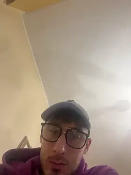 Snapshot of Stripchat2008 chatting on 01-03-25, 09:05 Stripchat2008 online show from 01-03-25, 09:05