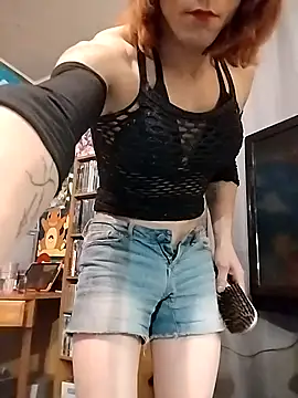 Snapshot of Rebeckalove chatting on 02-06-25, 02:11 Rebeckalove online show from 02-06-25, 02:11