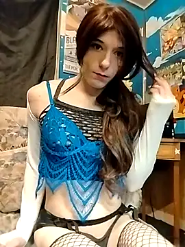 Snapshot of Rebeckalove chatting on 03-09-25, 09:24 Rebeckalove online show from 03-09-25, 09:24