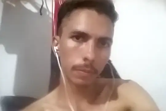 Snapshot of MagrinhoSaradoo chatting on 02-06-25, 03:06 MagrinhoSaradoo online show from 02-06-25, 03:06