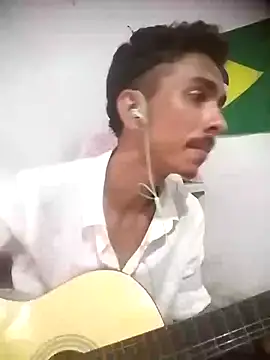 Snapshot of MagrinhoSaradoo chatting on 02-28-25, 03:04 MagrinhoSaradoo online show from 02-28-25, 03:04