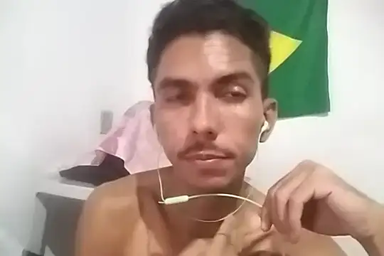 Snapshot of MagrinhoSaradoo chatting on 03-01-25, 05:31 MagrinhoSaradoo online show from 03-01-25, 05:31