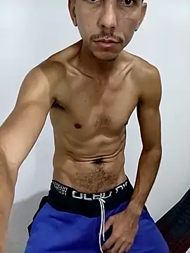 Snapshot of MagrinhoSaradoo chatting on 09-17-25, 06:48 MagrinhoSaradoo online show from 09-17-25, 06:48