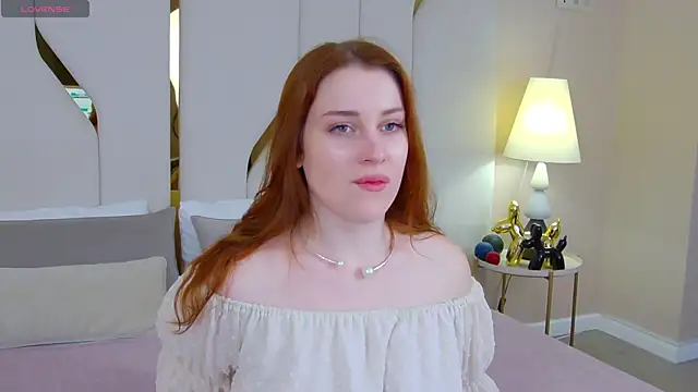 EllieGarson online show from 10-18-25, 05:03