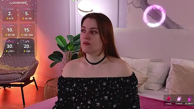 Snapshot of EllieGarson chatting on 05-04-26, 05:09 EllieGarson online show from 05-04-26, 05:09