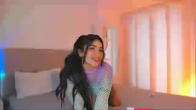 Snapshot of CamiRyder chatting on 01-27-25, 10:27 CamiRyder online show from 01-27-25, 10:27