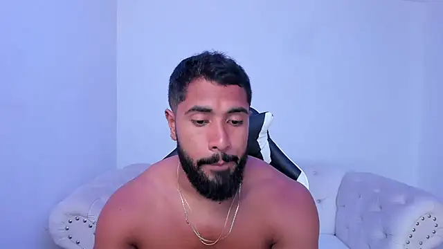 Santiago huntt online show from 10-31-25, 09:16