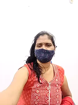 Snapshot of Lucky-Deepthi chatting on 02-16-25, 09:27 Lucky-Deepthi online show from 02-16-25, 09:27