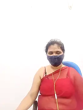 Snapshot of Lucky-Deepthi chatting on 02-21-25, 08:49 Lucky-Deepthi online show from 02-21-25, 08:49