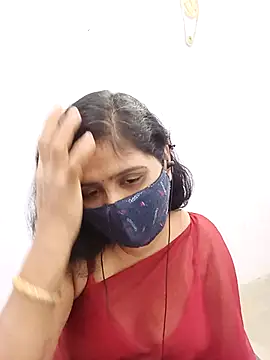 Snapshot of Lucky-Deepthi chatting on 03-08-25, 08:25 Lucky-Deepthi online show from 03-08-25, 08:25