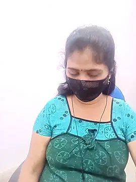 Snapshot of Lucky-Deepthi chatting on 03-12-25, 05:28 Lucky-Deepthi online show from 03-12-25, 05:28