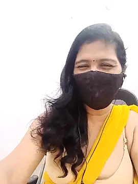Snapshot of Lucky-Deepthi chatting on 04-23-26, 12:34 Lucky-Deepthi online show from 04-23-26, 12:34