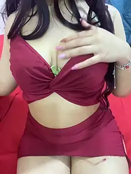 Snapshot of Maya_mimi chatting on 02-05-25, 11:39 Maya mimi online show from 02-05-25, 11:39