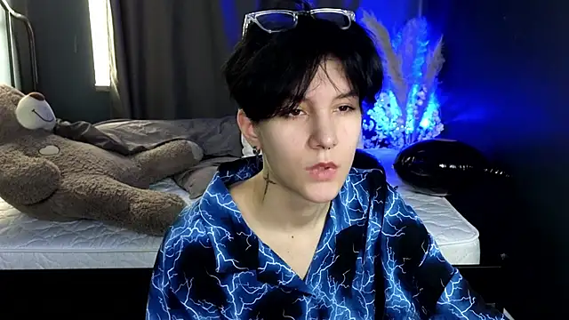 Hyeon Jin online show from 03-11-25, 10:29