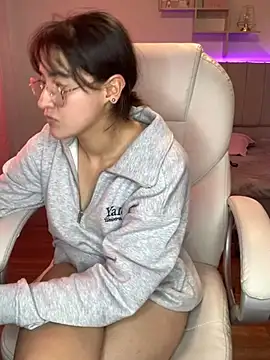 Snapshot of Camila_pinkk chatting on 01-25-25, 04:24 Camila pinkk online show from 01-25-25, 04:24