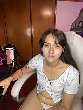 Snapshot of Camila_pinkk chatting on 02-11-25, 08:52 Camila pinkk online show from 02-11-25, 08:52