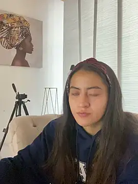 Snapshot of Camila_pinkk chatting on 02-23-25, 02:04 Camila pinkk online show from 02-23-25, 02:04