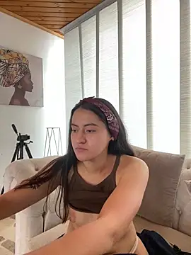 Snapshot of Camila_pinkk chatting on 02-23-25, 05:07 Camila pinkk online show from 02-23-25, 05:07