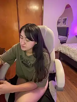 Snapshot of Camila_pinkk chatting on 03-15-25, 05:37 Camila pinkk online show from 03-15-25, 05:37