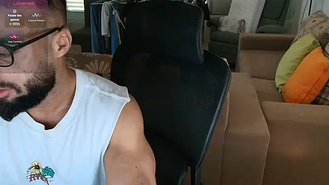 todddantes25 online show from 04-18-26, 04:49