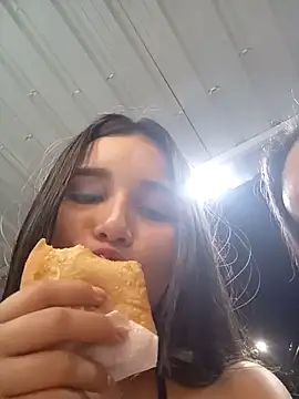 Snapshot of the_queen_of_street chatting on 01-16-25, 07:07 the queen of street online show from 01-16-25, 07:07