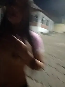 Snapshot of the_queen_of_street chatting on 01-22-25, 04:23 the queen of street online show from 01-22-25, 04:23