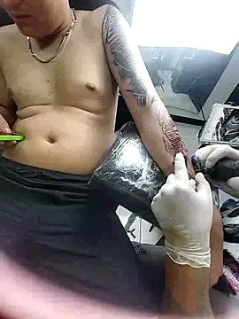 Snapshot of the_queen_of_street chatting on 02-27-25, 09:25 the queen of street online show from 02-27-25, 09:25