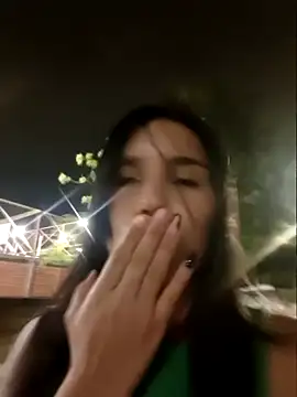 Snapshot of the_queen_of_street chatting on 09-19-25, 03:52 the queen of street online show from 09-19-25, 03:52