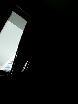 Snapshot of the_queen_of_street chatting on 10-25-25, 02:19 the queen of street online show from 10-25-25, 02:19