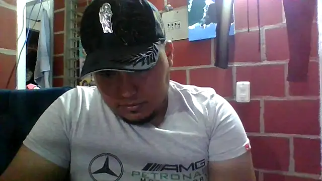 Snapshot of parejanuevahoff chatting on 11-04-25, 11:26 parejanuevahoff online show from 11-04-25, 11:26