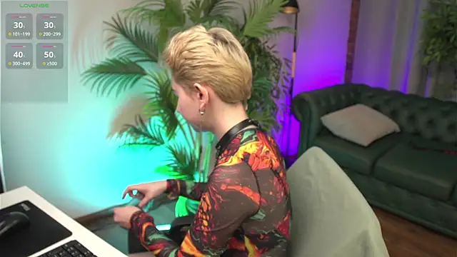 Aurora First online show from 01-19-25, 02:06