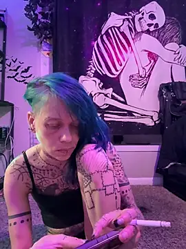 Snapshot of trashbrat chatting on 10-16-25, 08:59 trashbrat online show from 10-16-25, 08:59