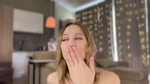 Snapshot of Shyrubate chatting on 03-14-25, 05:27 Shyrubate online show from 03-14-25, 05:27