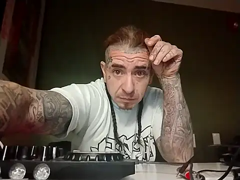 justthetip4209 online show from 03-19-25, 12:34