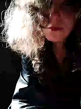 RawMiss online show from 01-26-25, 11:39