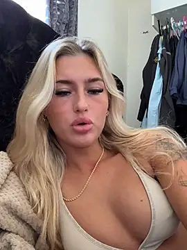 PrettyPrincess69x online show from 02-28-25, 10:52