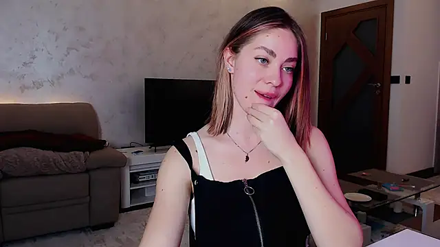 Eroticgiftxxx online show from 02-06-25, 06:46