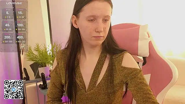 Snapshot of mon_lola chatting on 01-30-25, 06:35 mon lola online show from 01-30-25, 06:35