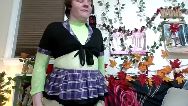 Snapshot of AverageRose chatting on 02-06-26, 07:23 AverageRose online show from 02-06-26, 07:23