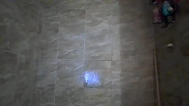 Snapshot of AverageRose chatting on 02-21-26, 06:36 AverageRose online show from 02-21-26, 06:36