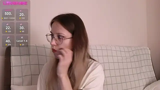 Snapshot of MaryBliss chatting on 11-21-25, 12:10 MaryBliss online show from 11-21-25, 12:10