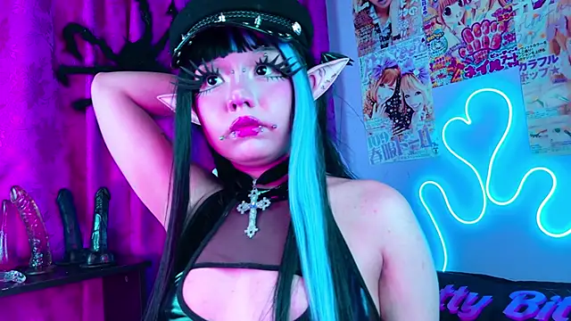 LaytonBox online show from 03-05-25, 03:18