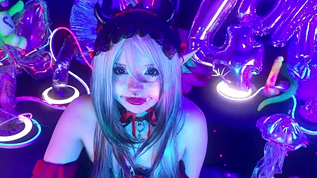 LaytonBox online show from 03-23-26, 03:49