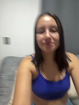 Snapshot of Jullya_x chatting on 06-02-26, 06:10 Jullya x online show from 06-02-26, 06:10