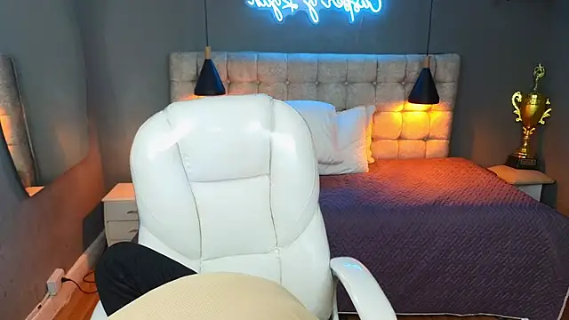 Tommy18   online show from 03-13-25, 07:09