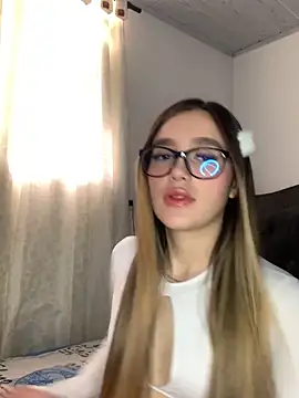 LunaShine  online show from 01-16-25, 09:40