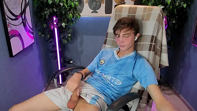 John Weasley online show from 09-13-25, 08:19