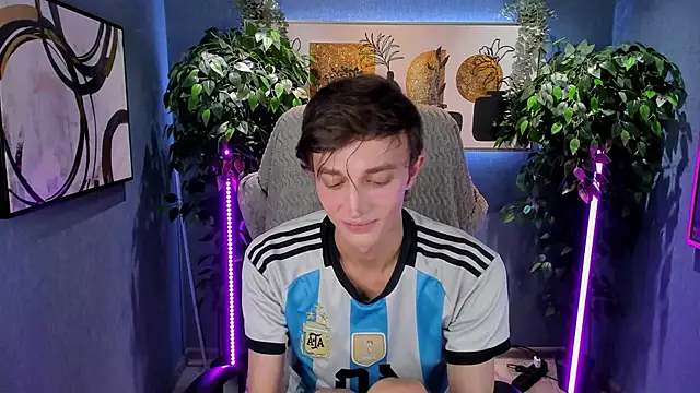 John Weasley online show from 10-16-25, 07:42